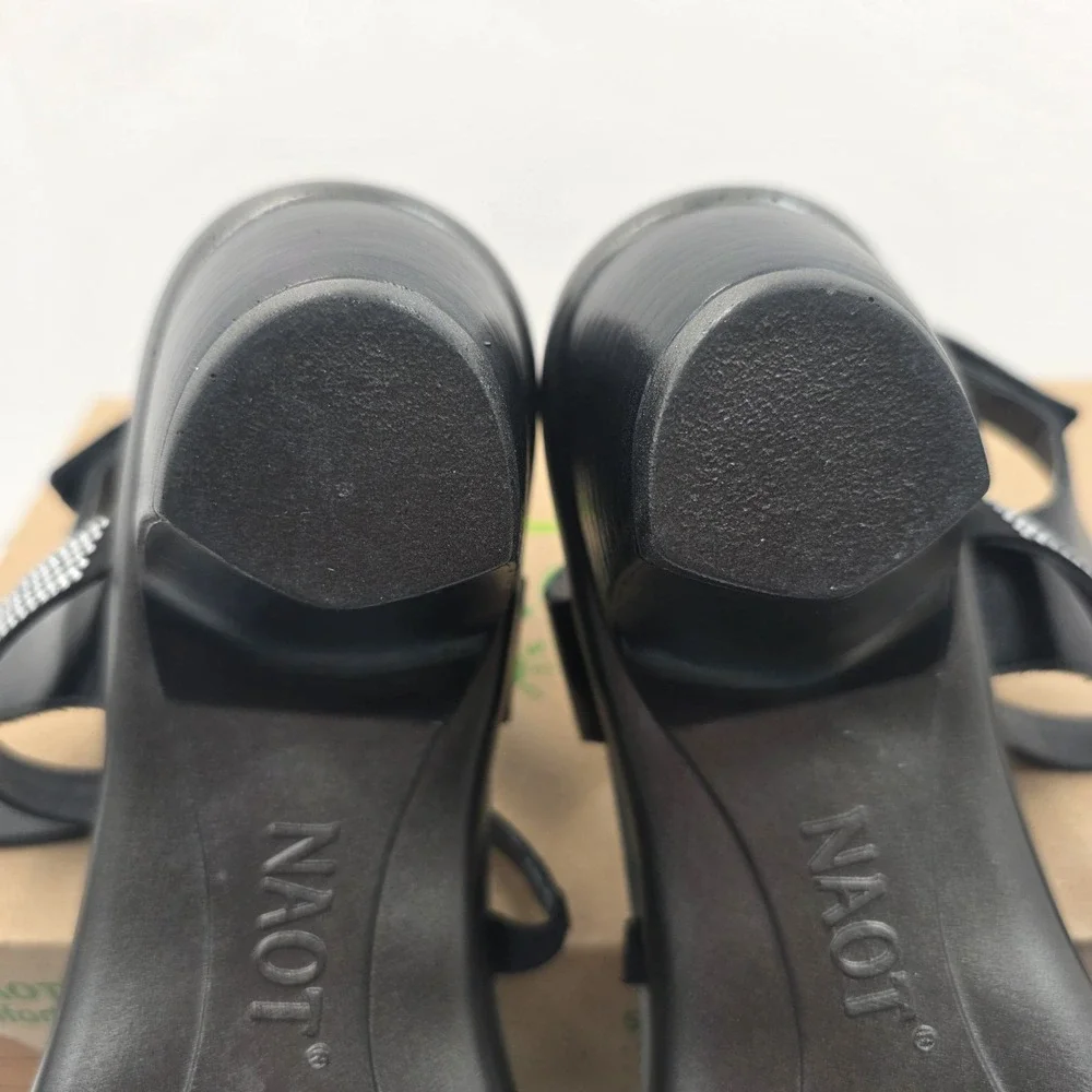 Naot Innovate Rhinestone Strappy Sandals Black Leather EU 42 US 11 Comfort